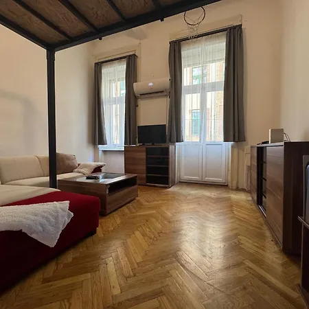 Casa Giulia Budapest